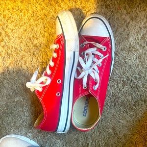 Converse Mens shoes. Size 6